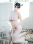 [Cosplay] Tina 很妖孽呀 - Pink garter stockings cat girlfriend 粉色吊带袜猫女友