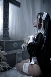 [Cosplay] LoLiSAMA 洛璃 - nun 修女