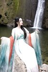 [Cosplay] 王馨瑶Yanni 绿色古装 瀑布