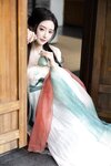 [Cosplay] 王馨瑶Yanni 绿色古装 瀑布