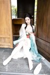 [Cosplay] 王馨瑶Yanni 绿色古装 瀑布