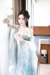 [Cosplay] 王馨瑶Yanni 绿色古装 瀑布
