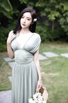 [Cosplay] 王馨瑶Yanni 豆绿色连衣裙白色泳衣