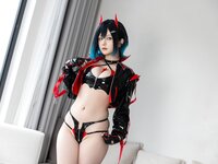 [Cosplay] 屿鱼 碧蓝航线 胡滕赛车