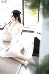 [Cosplay] 王馨瑶Yanni 白色连衣裙字画