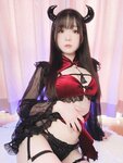 [Fantia ] 2021年11月 – 2022年5月 霜月しも (shimotsukiTW) [791P0V-5.43GB]