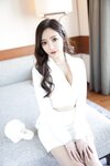 [Cosplay] 王馨瑶Yanni 白色套装圣诞女郎