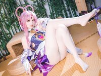[Cosplay] Astra 雪晴 - Collapse Star Dome Railway Fu Xuan 崩坏星穹铁道 符玄