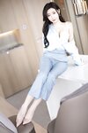 [Cosplay] 王馨瑶Yanni 灰蓝色西裤配丝绸上衣