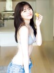 FRIDAY GOLD Hamaura Ayano 浜浦彩乃
