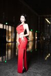 [Cosplay] 王馨瑶Yanni 红色裙子拼杏色毛毛情趣