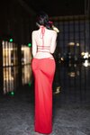 [Cosplay] 王馨瑶Yanni 红色裙子拼杏色毛毛情趣