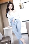 [Cosplay] 王馨瑶 灰蓝色西裤