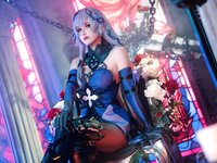 [Cosplay] 鹿八岁 星穹铁道 黑天鹅
