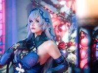 [Cosplay] 鹿八岁 星穹铁道 黑天鹅