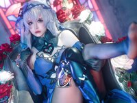 [Cosplay] 鹿八岁 星穹铁道 黑天鹅