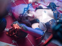 [Cosplay] 鹿八岁 星穹铁道 黑天鹅