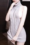[Cosplay] 谢小蒽 露背毛衣