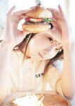 [Photobook] #もも日常 大河もも日常写真集 (wunder_publishing_house.)