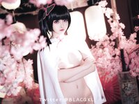 [COSPLAY] 白莉爱吃巧克力（白リリ）- 香奈乎 (2022.08)