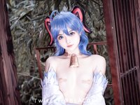 [COSPLAY] 白莉爱吃巧克力（白リリ）- 甘雨 (2022.08)
