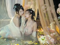 [COSPLAY] 云溪溪 奶桃 - 水池 [42P1V-1.38G]