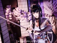 [COSPLAY] 白莉爱吃巧克力（白リリ）- 雷电将军 (2022.08)