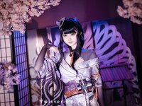 [COSPLAY] 白莉爱吃巧克力（白リリ）- 雷电将军 (2022.08)