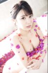 [Photobook] 海里「元高級デパート受付嬢が脱いだっ！」　ＦＲＩＤＡＹデジタル写真集