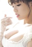[Photobook] Ai Shinozaki 篠崎愛 - Crystal 結晶 (2017-11-01)
