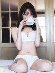 [Photobook] 堀未央奈 2nd写真集 『 いつかの待ち合わせ場所 』