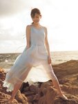 [Photobook] 堀未央奈 2nd写真集 『 いつかの待ち合わせ場所 』