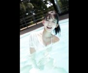 [Photobook] 『ＺＩＰ！静岡』お天気キャスター・志田音々「現役女子大生の初ビキニｖｏｌ．２」　ＦＲＩＤＡＹデジタル写真集 (No Watermark)
