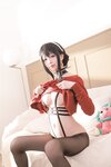 [COSPLAY] 水淼aqua – 红毛衣