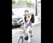 [Photobook] 長澤茉里奈「まりちゅうイーツのお届けでーす！」ＦＲＩＤＡＹデジタル写真集 (No Watermark)