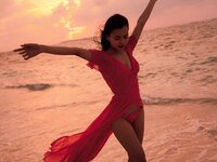 [FRIDAY] 2021.03.05 桃月なしこ 浜辺美波 新條由芽 小日向ゆか 金子智美