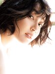 [Photobook] 新藤まなみ写真集『Ｑｕｅｅｎｓ』