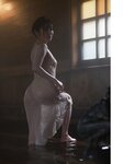 [Photobook] 新藤まなみ写真集『Ｑｕｅｅｎｓ』