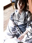 [Photobook] 新藤まなみ写真集『Ｑｕｅｅｎｓ』