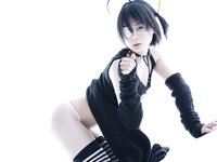 [Predator Rat(うしじまいい肉)]Ushijima In Gothic Lolita Walking Her Dog