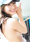 [Photobook] Ema Ito 伊藤愛真 1st Photobook - Soleil ソレイユ (2022-09-22)