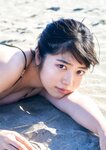 [B.L.T. Photobook] Rio Yoshida 吉田莉桜 - Winter tenderness 冬の花。 (2022-09-16)