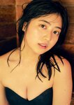 [B.L.T. Photobook] Rio Yoshida 吉田莉桜 - Winter tenderness 冬の花。 (2022-09-16)