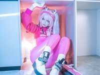 [Cosplay] Quan冉有点饿 NIKKE 爱丽丝