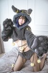 [Cosplay] 狐洛洛子 月之伊布