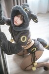 [Cosplay] 狐洛洛子 月之伊布