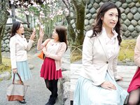 [Photobook] 母娘旅行 通野未帆 白井ユリ デジタル写真集 (ピンク倶楽部)