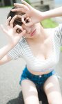 [Photobook] 2024.09.09 【デジタル限定】里仲菜月写真集「こっち向いて、なっちゃん！」 (週プレ PHOTO BOOK)