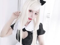[Cosplay] eloise软软 女仆长裙