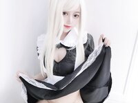 [Cosplay] eloise软软 女仆长裙